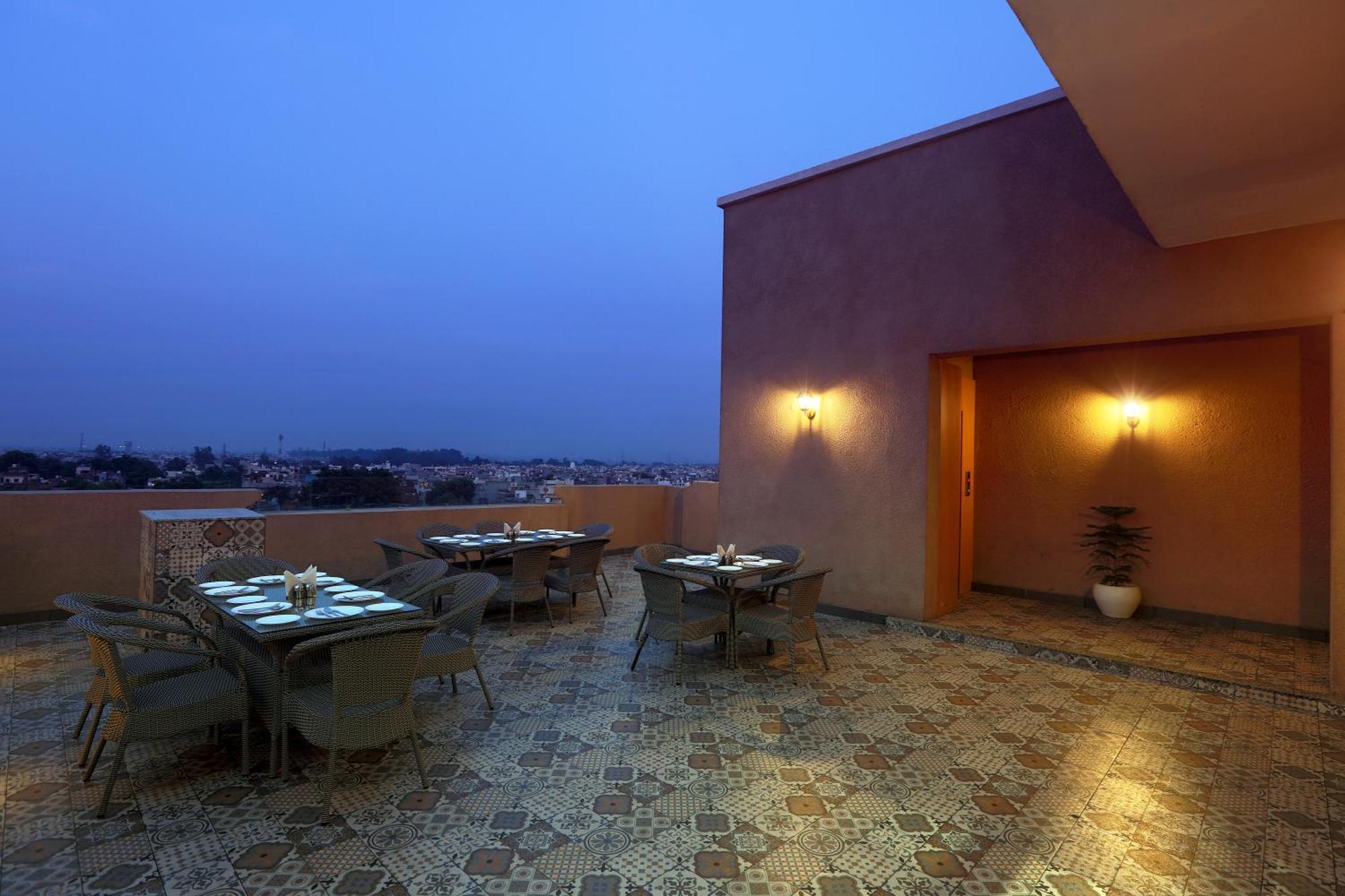 Hotel Prithvi Palace Igi Airport Delhi Nueva Delhi Exterior foto